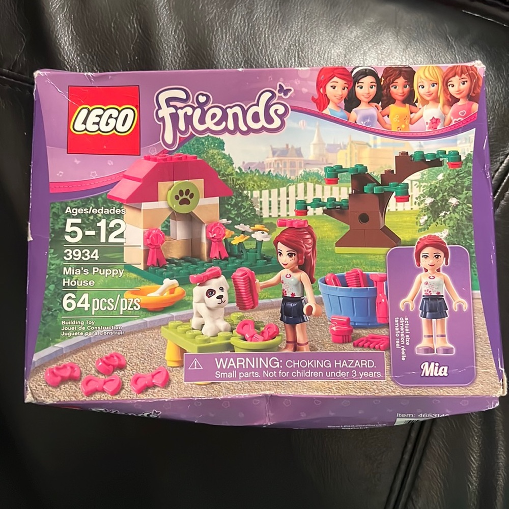 Lego Friends Set 3934 MIA’S PUPPY HOUSE DOG NEW SEALED BOX AS IS